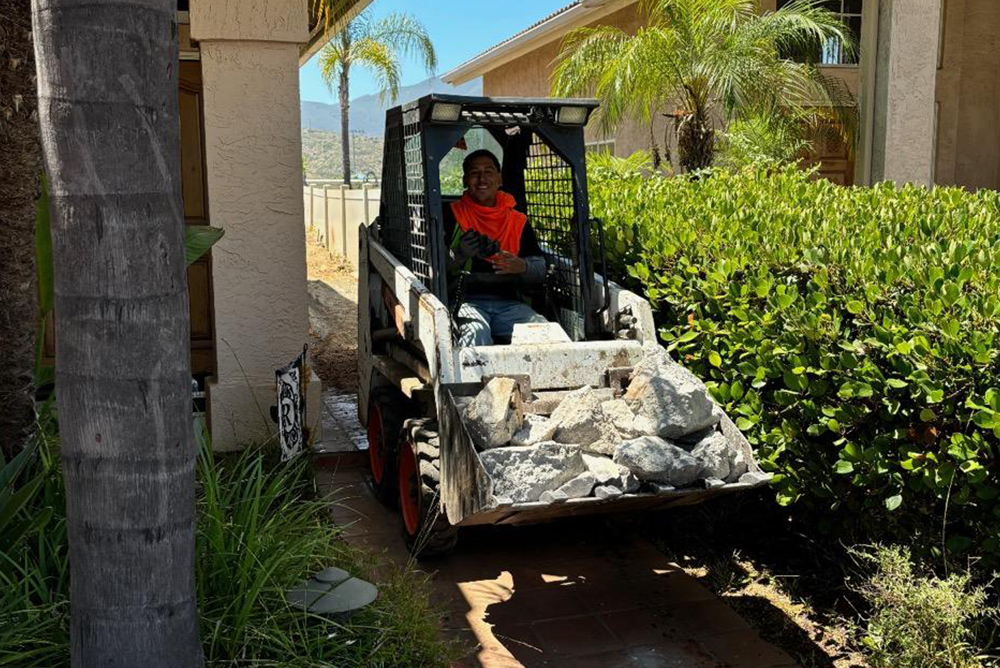 COMMERCIAL DEMOLITION service